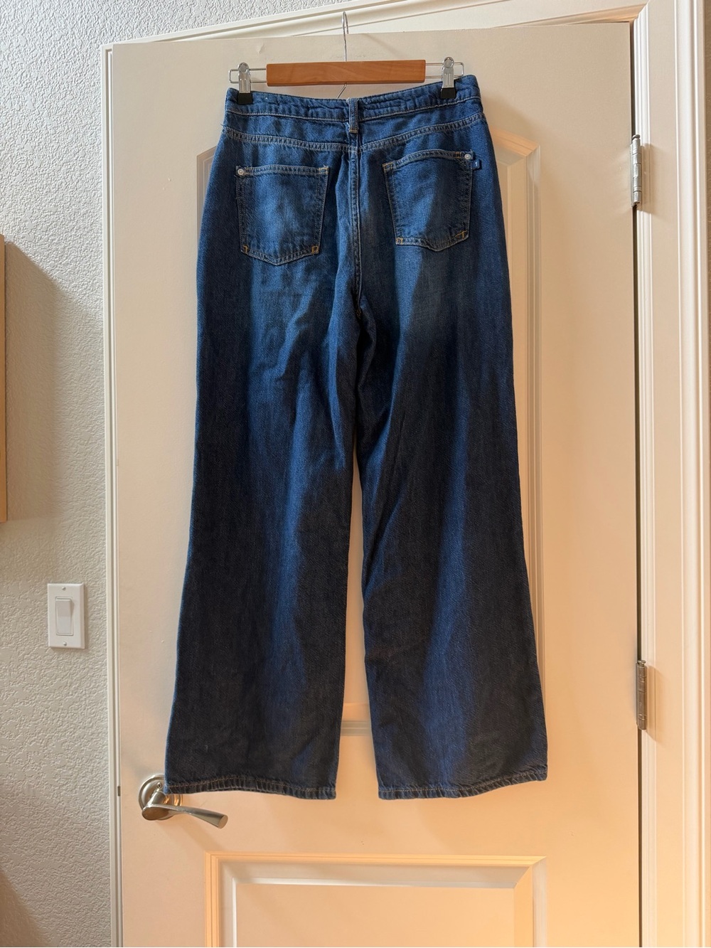 Anthropologie Pilcro The Annie Wide Leg Jean. Stretchy. EUC. SZ 28. denim - Picture 3 of 8